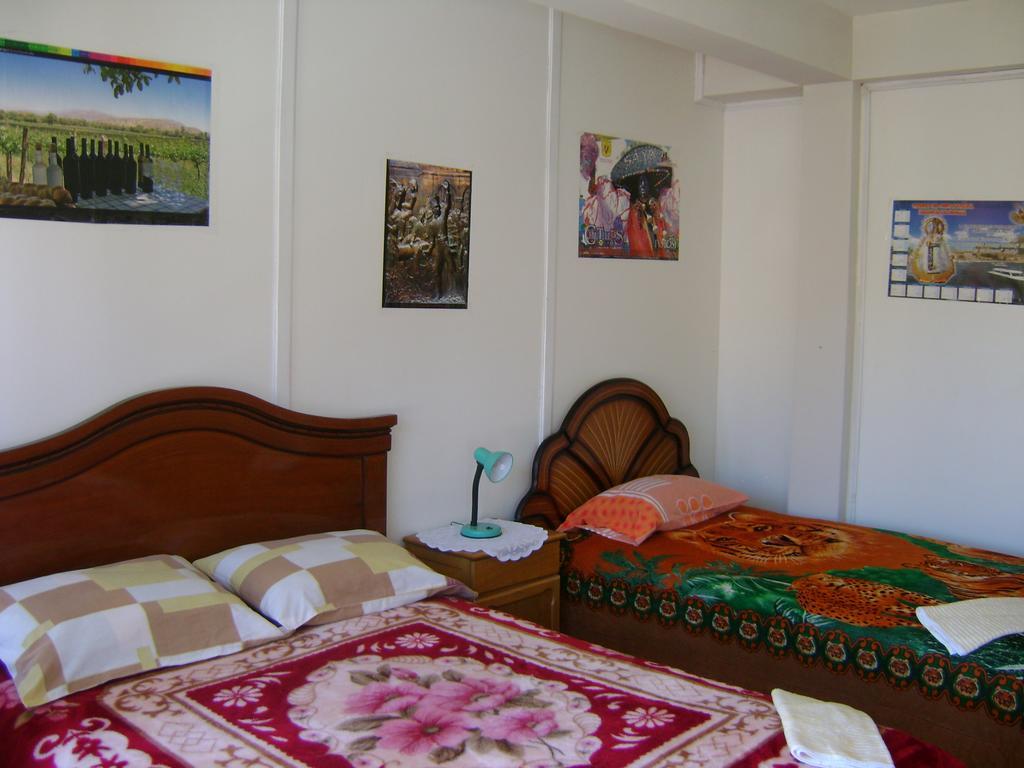 Hostal Villa Imperial Yunguyo Oda fotoğraf